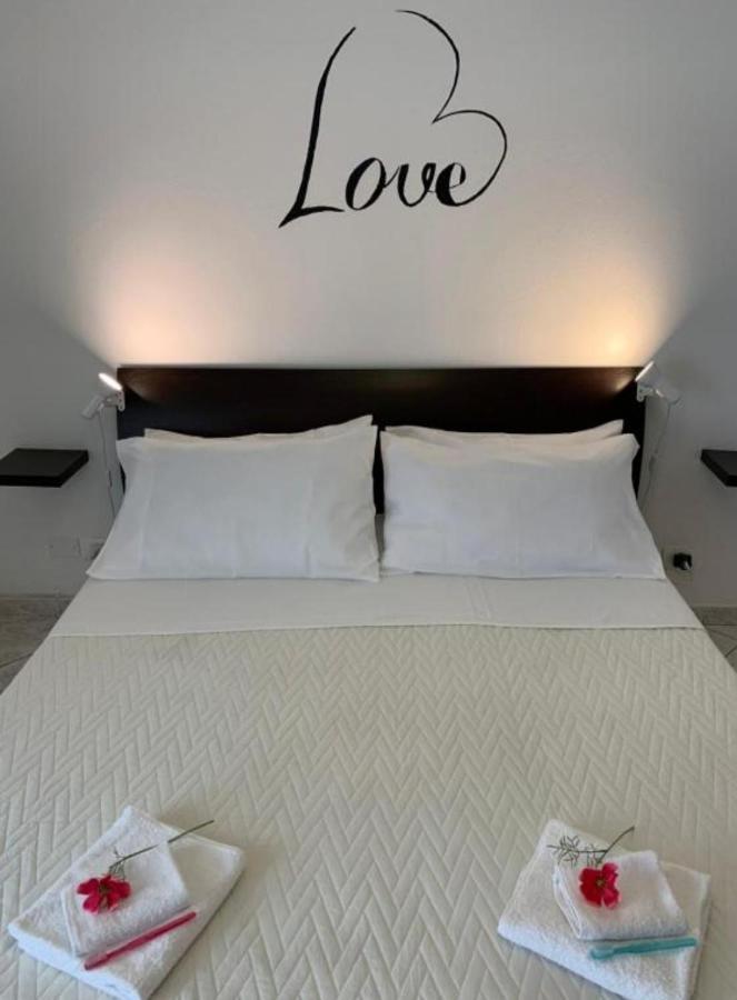 The Airport House Apartment Catania Bagian luar foto