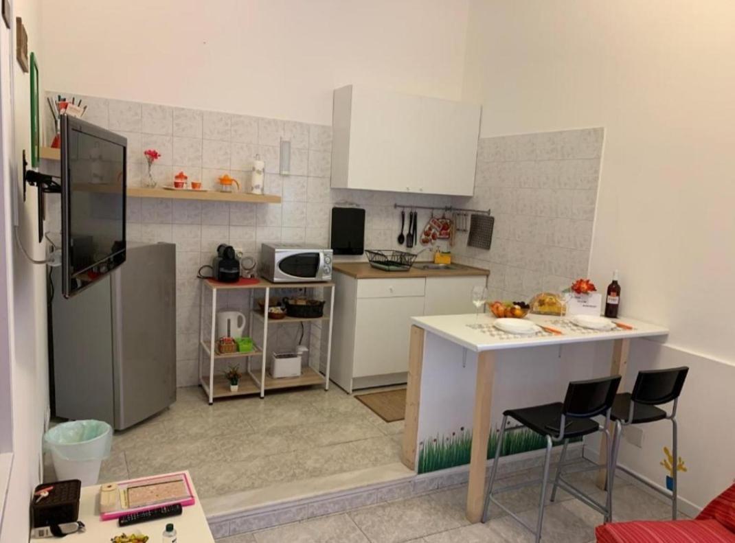 The Airport House Apartment Catania Bagian luar foto