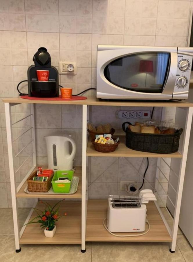 The Airport House Apartment Catania Bagian luar foto